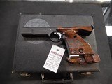 UNIQUE "DES-VO" OLYMPIC .22 SHORT RAPID FIRE PISTOL, WITH FACTORY CASE - 6 of 20