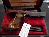 UNIQUE "DES-VO" OLYMPIC .22 SHORT RAPID FIRE PISTOL, WITH FACTORY CASE - 2 of 20