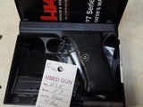 HECKLER
& KOCH P7 9MM IN EXCELLENT CONDITION WITH ORIGINAL CASE + MANUAL - 8 of 20