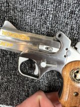 Bond Arms Texas Ranger Special Edition .45colt/.410 - 5 of 7