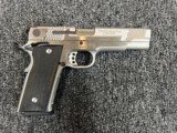 Smith & Wesson 945-1 Performance Center 1911 .45ACP w/ 4 mags - 2 of 3