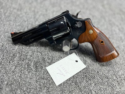Mint S&W 57-6 4