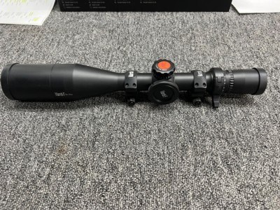 March F 3-24x52 Rifle Scope w/ several add ons