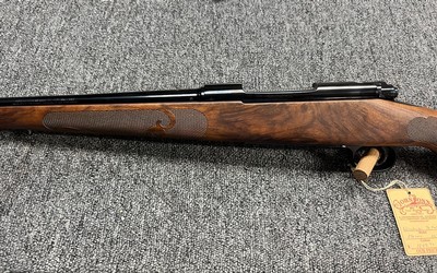 Winchester 70 Featherweight .270 Win (New in box) - Image 5 of 8