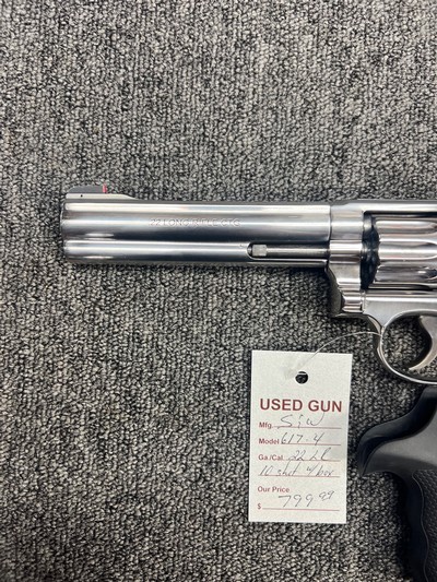 Smith & Wesson 617-4 10 shot .22LR w/ box and extra grips - Image 3 of 7