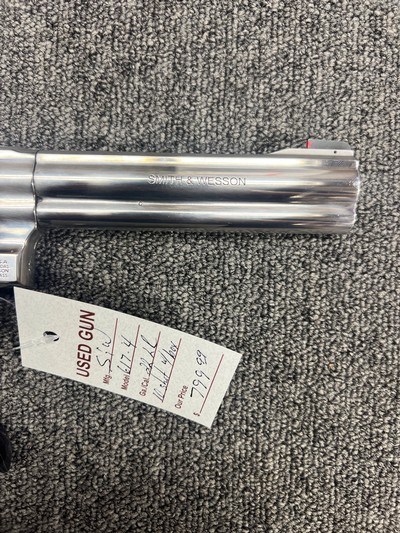 Smith & Wesson 617-4 10 shot .22LR w/ box and extra grips - Image 7 of 7