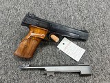 Smith & Wesson 41 .22LR w/ box, 3 magazines and extra barrel - Image 3 of 7