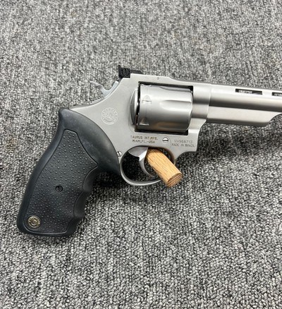 Taurus 217 Silhouette .218 Bee 12” barrel w/ box - Image 4 of 7