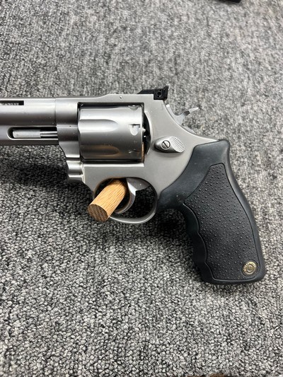 Taurus 217 Silhouette .218 Bee 12” barrel w/ box - Image 3 of 7