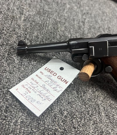 Matching 1941 Mauser P-08 Luger 9mm w/ 2 holsters - Image 5 of 8