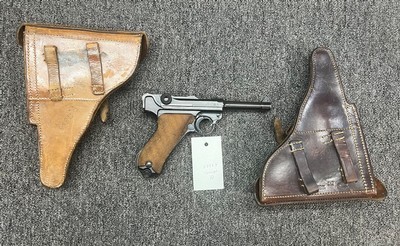 Matching 1941 Mauser P-08 Luger 9mm w/ 2 holsters - Image 2 of 8