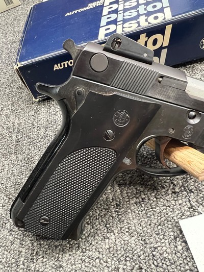 Like new S&W 559 9mm w/ box, 2 magazines, paperwork - Image 5 of 6