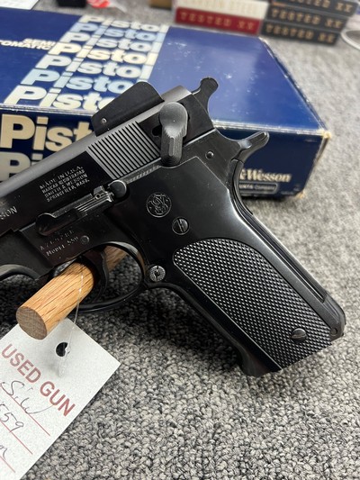 Like new S&W 559 9mm w/ box, 2 magazines, paperwork - Image 2 of 6
