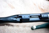 WINCHESTER 70 HEAVY VARMINT 22-250 - 8 of 10