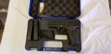 Smith & Wesson M&P 40 - 7 of 8