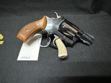 Smith & Wesson 37 ~ .38 special ~ Air-weight - 2 of 7