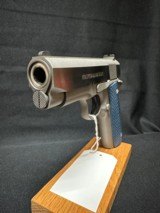 Colt Lightweight Commando Edition ~ 45acp (((MINT))) - 4 of 11