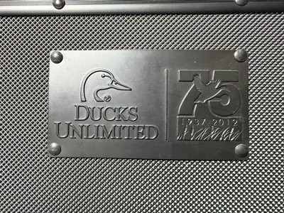 Browning Maxus 75th Anniversary DU ~ 12 gauge - Image 7 of 9