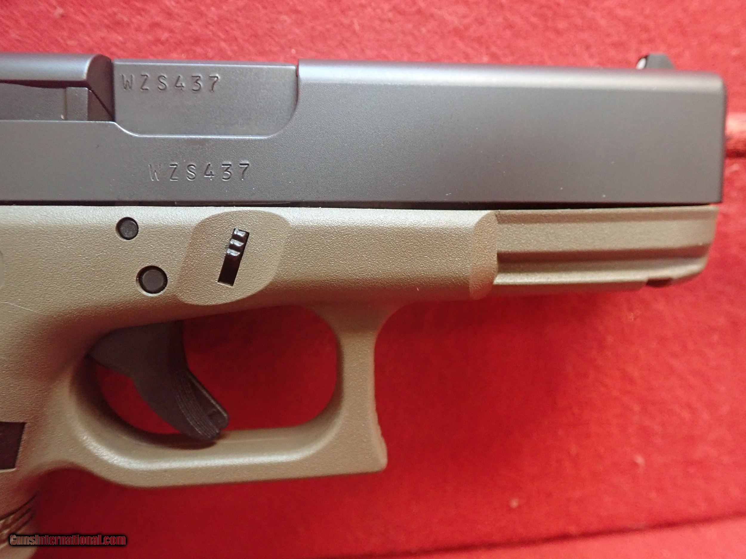 Glock 19 Gen 3 9mm 4.5" Barrel FDE Semi Auto Pistol LNIB W/Two 10rd Mags