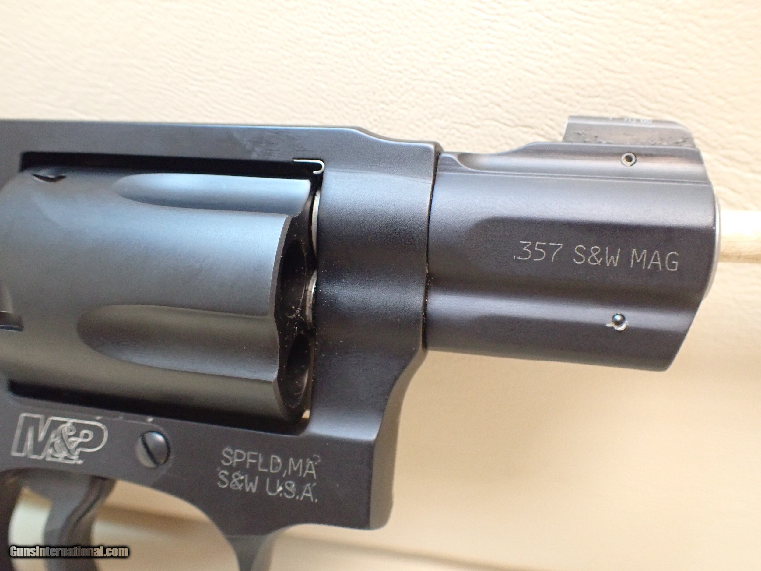 Smith & Wesson Model M&P340 .357 Magnum 2