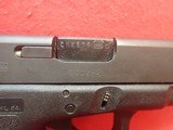 Glock 22 Gen2 .40S&W 4.5" Semi Auto Pistol w/ 10rd Magazine - 4 of 17