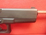 Glock 22 Gen2 .40S&W 4.5" Semi Auto Pistol w/ 10rd Magazine - 5 of 17
