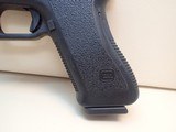 Glock 22 Gen 2 .40S&W 4.5" Barrel Semi Auto Pistol w/ 10rd Mag - 6 of 17