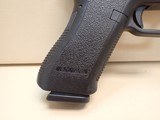 Glock 22 Gen 2 .40S&W 4.5" Barrel Semi Auto Pistol w/ 10rd Mag, Holster ***SOLD*** - 2 of 16