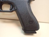 Glock 22 Gen 2 .40S&W 4.5" Barrel Semi Auto Pistol w/ 10rd Mag, Holster ***SOLD*** - 6 of 16