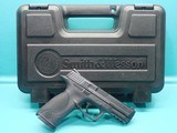 S&W M&P40 .40S&W 4.25"bbl Pistol W/ Range Kit - 1 of 23