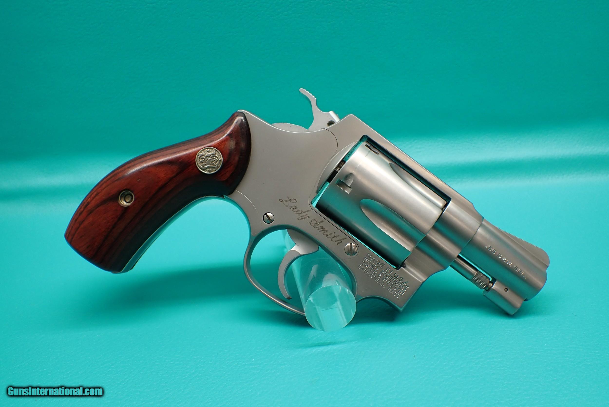Smith & Wesson Model 60-3 LadySmith .38 Special 2