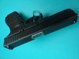 Glock 22 Gen 3 .40S&W 4.5