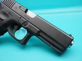 Glock 22 Gen 3 .40S&W 4.5