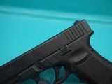 Glock 22 Gen 3 .40S&W 4.5