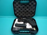 Glock 22 Gen 3 .40S&W 4.5