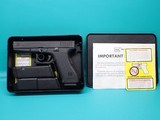 Glock 22 Gen 2 .40S&W 4.48"bbl Pistol W/ Box, 3 Mags