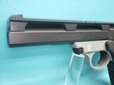 Smith & Wesson 22A-1 .22LR 5 1/2