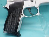 Smith & Wesson 469 