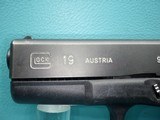 Glock 19 Gen 2 9mm 4"bbl Pistol W/ Lasermax Guide Rod - 10 of 25