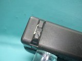 Glock 19 Gen 2 9mm 4"bbl Pistol W/ Lasermax Guide Rod - 13 of 25