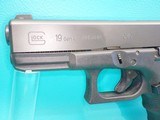 Glock 19 Gen 4 9mm 4"bbl Pistol W/ Night Sights & 2 Factory Mags. - 9 of 24