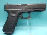Glock 22 Gen 3 .40S&W 4.48"bbl Pistol W/ Two Mags - 2 of 25