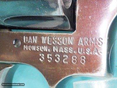 Dan Wesson 15-2 VS4 .357Mag 4"Bbl VR Monson Gun Combat Grip - Image 6 of 23