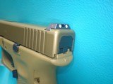 Glock 19X 9mm 4" Bbl 17+1 Three Mags and SKB Hard Case - 10 of 25