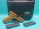 Glock 19X 9mm 4" Bbl 17+1 Three Mags and SKB Hard Case - 1 of 25