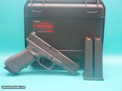 Glock 17 Gen 4 9mm 4.5" Bbl 17+1 Three Mags, Aftermarket Parts and SKB Hard Case