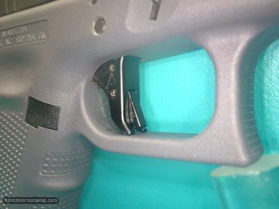 Glock 17 Gen 4 9mm 4.5" Bbl 17+1 Three Mags, Aftermarket Parts and SKB Hard Case - Image 6 of 25