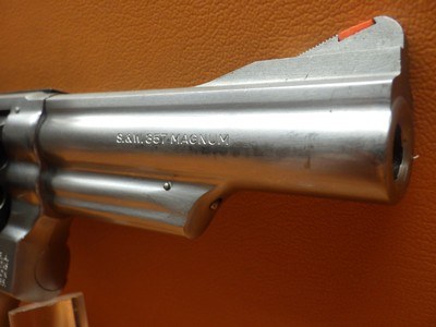 S&W Model 66 .357 Mag 4" Bbl S.S. Walnut Target Grips - Image 4 of 21