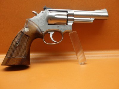S&W Model 66 .357 Mag 4" Bbl S.S. Walnut Target Grips - Image 2 of 21