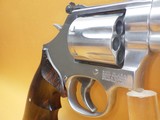 S&W 686-6 .357 Mag 7-Shot SS Tactical Finger Groove Stocks by Ahrends Number Matching Factory Box - Image 6 of 25